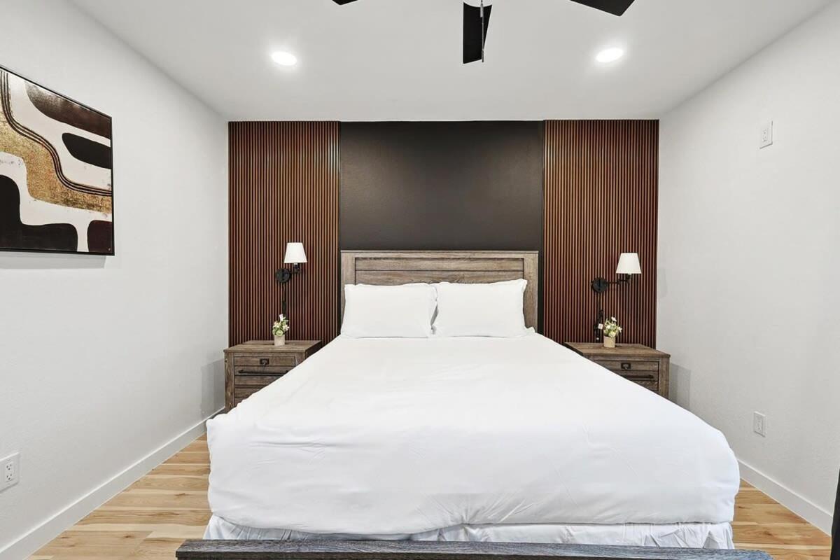 New 2B Townhome Near At&T Global Life 6Flag Arlington Exterior photo