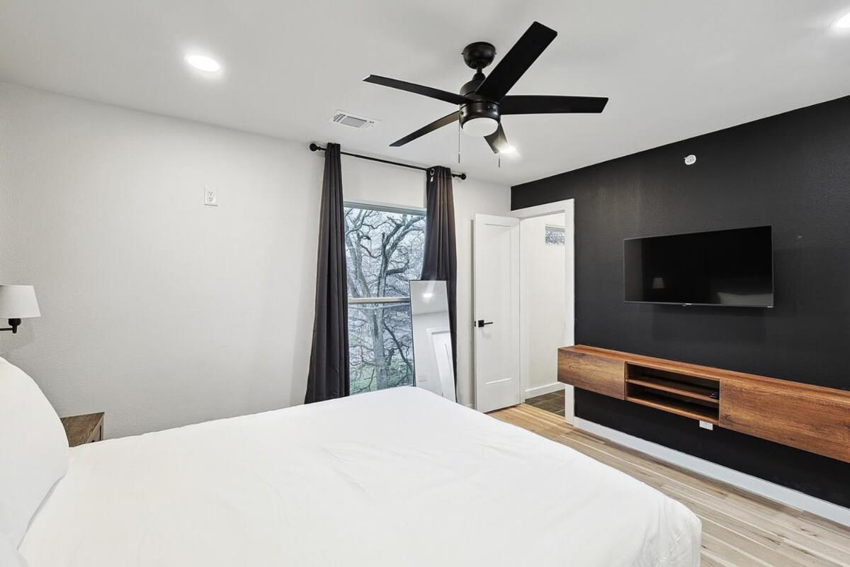 New 2B Townhome Near At&T Global Life 6Flag Arlington Exterior photo