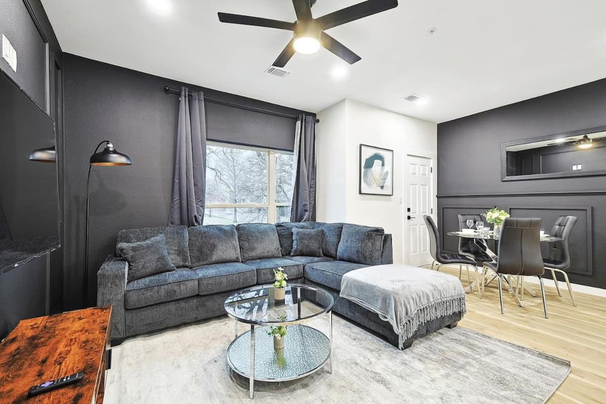 New 2B Townhome Near At&T Global Life 6Flag Arlington Exterior photo