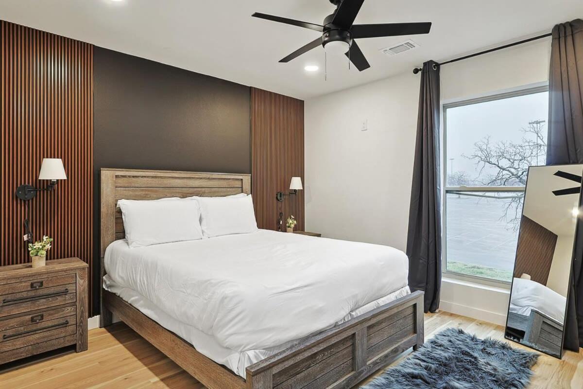 New 2B Townhome Near At&T Global Life 6Flag Arlington Exterior photo